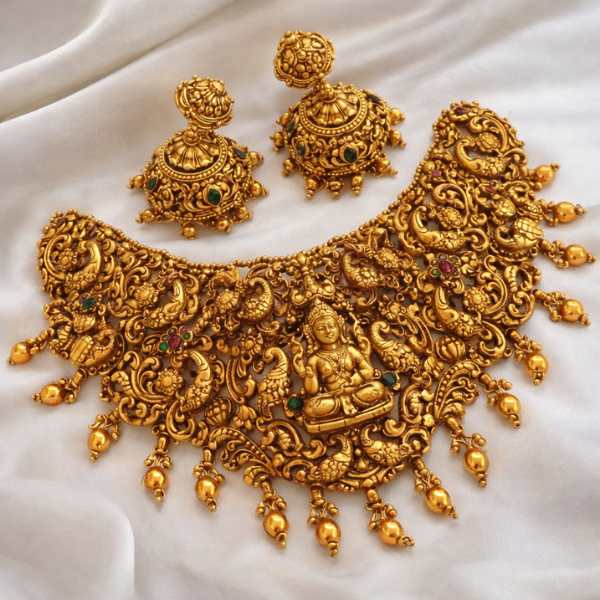 WOMEN TEMPLE NECKLACE