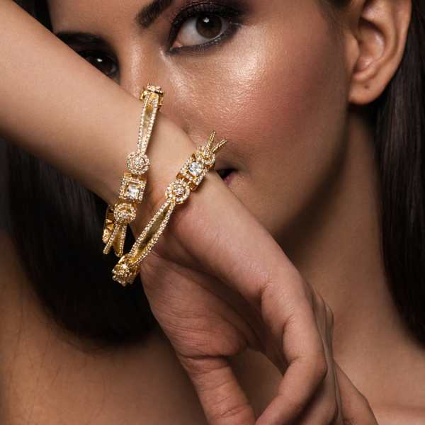 WOMEN BANGLES