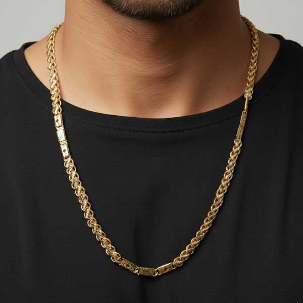 Gold Figaro Chain Classic Daily Wear Style