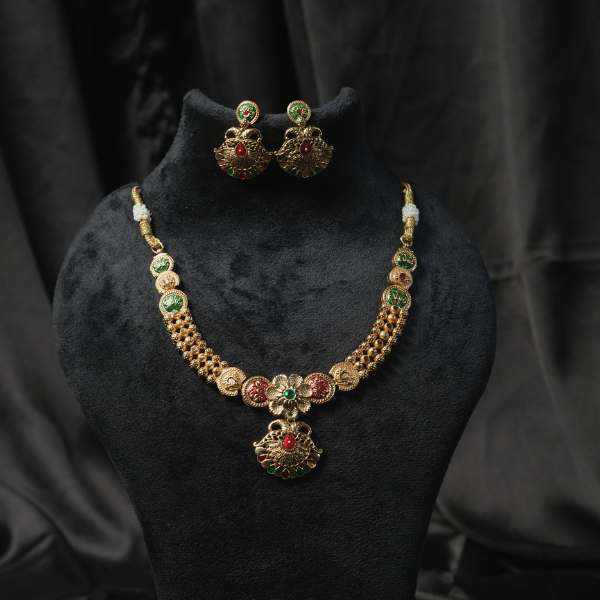 Gold Flower Necklace Set