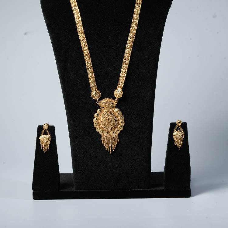 Traditional Heritage Gold Necklace Set For Women