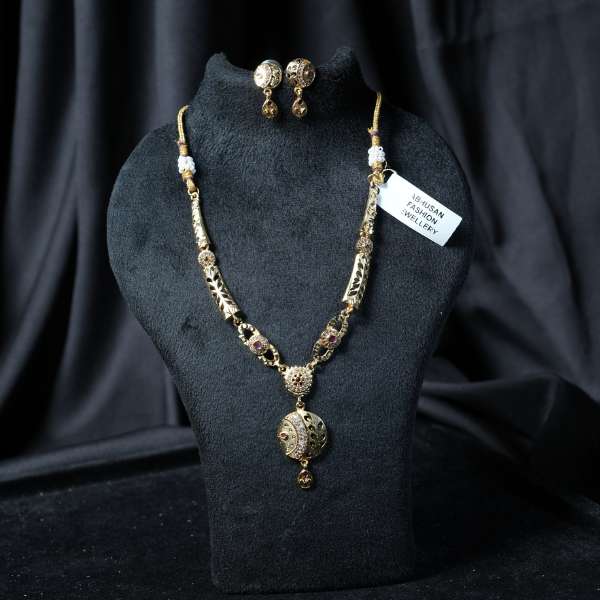 Gold Plated Ad Pendant Set With Matching Earrings